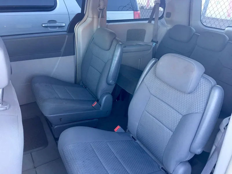 Captain's Chairs in the Second Row